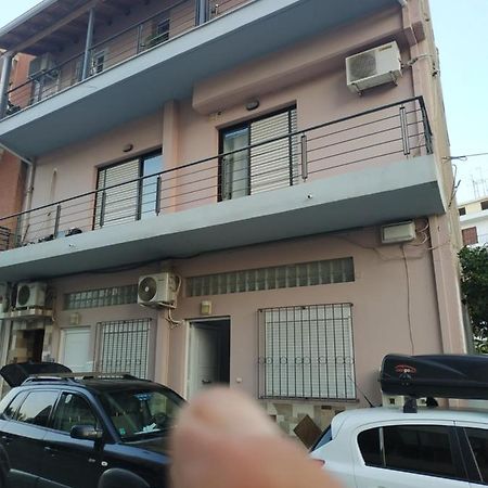Urban Comfortable Apartment Argos Exterior foto